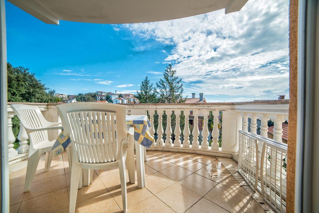 Apartments Canaria プーラ エクステリア 写真