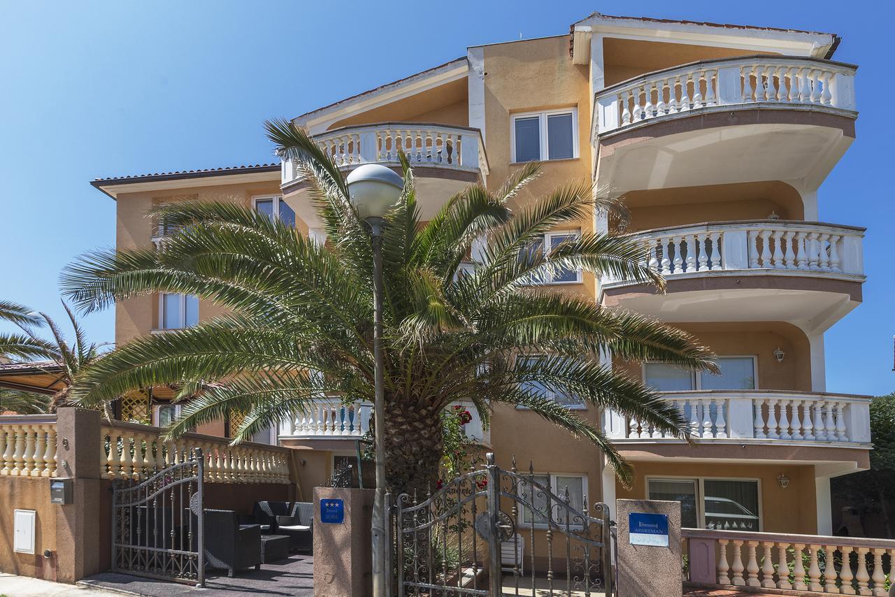 Apartments Canaria プーラ エクステリア 写真