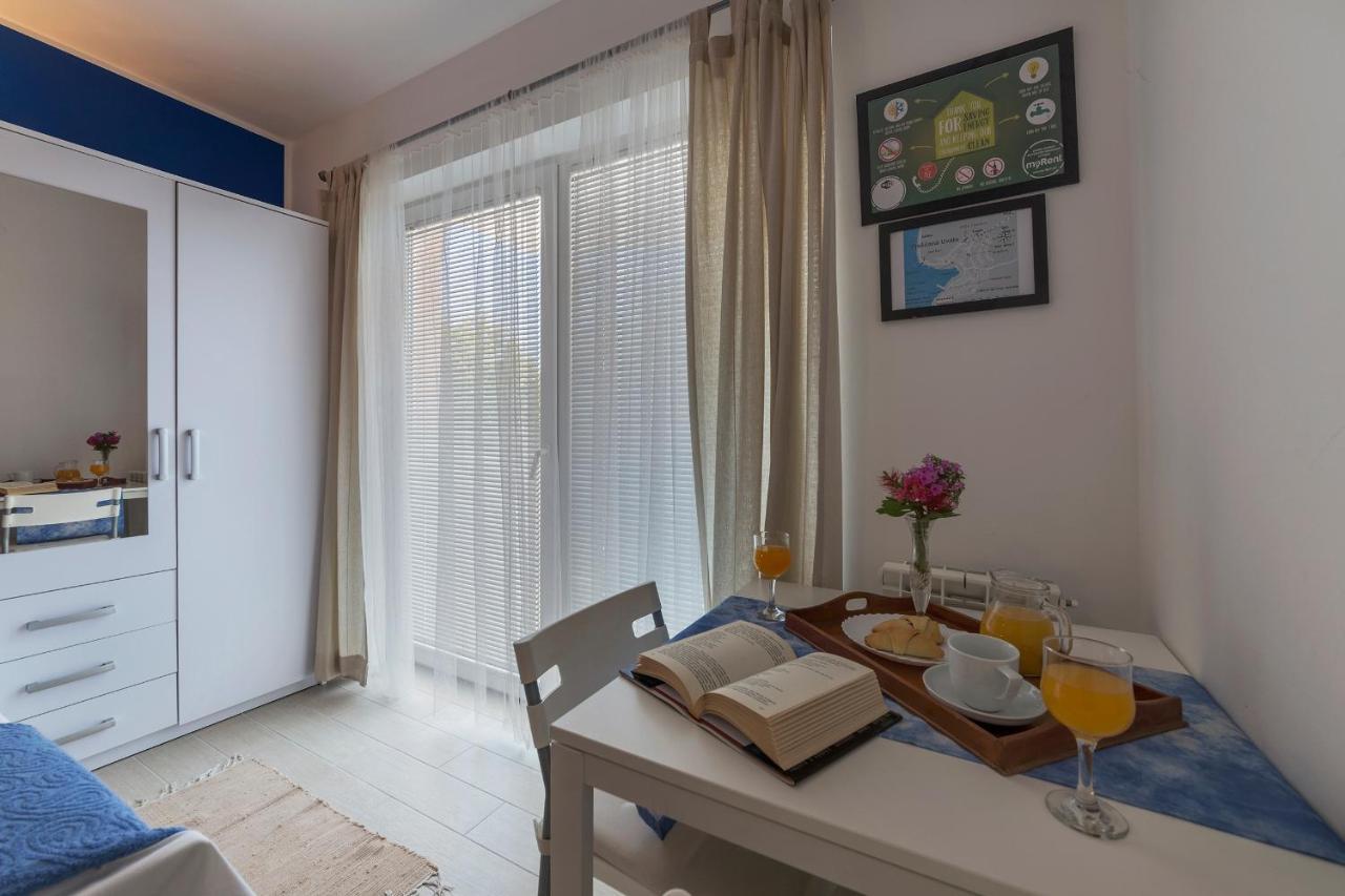 Apartments Canaria プーラ エクステリア 写真
