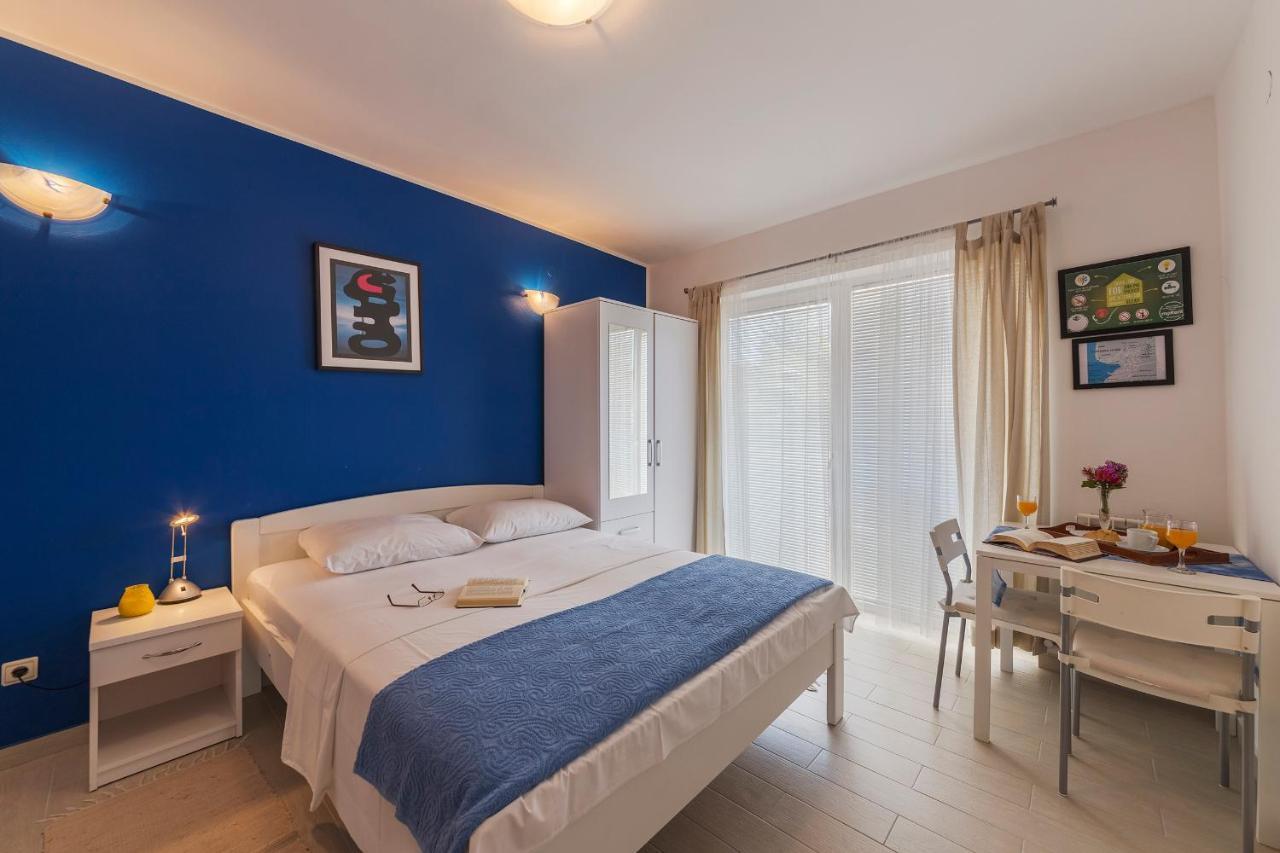 Apartments Canaria プーラ エクステリア 写真