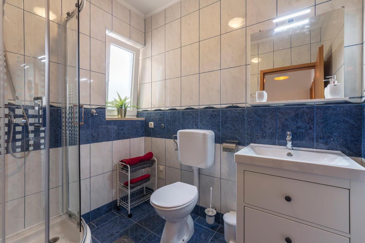 Apartments Canaria プーラ エクステリア 写真